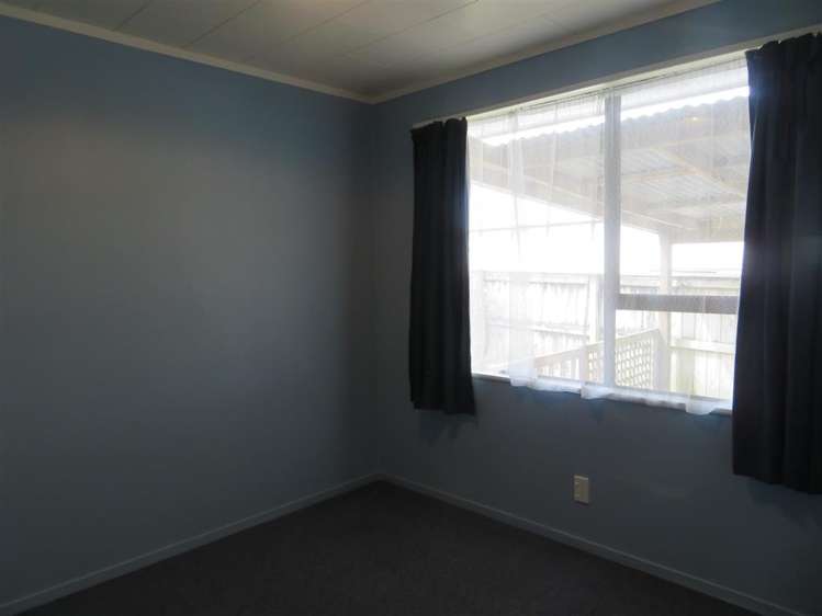 1 Jasper Grove 11301_10