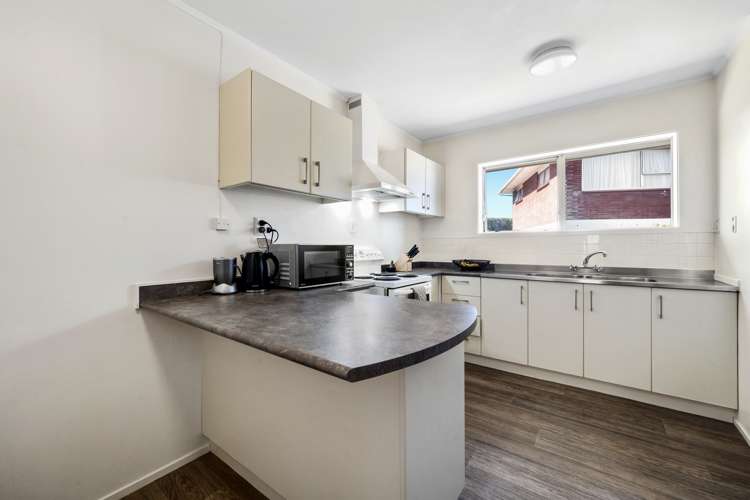 2/42 Luton Avenue Sunnyhills_5