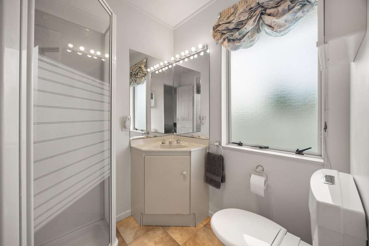 16 Harbour Lights Close | West Harbour | Waitakere City | Houses for ...