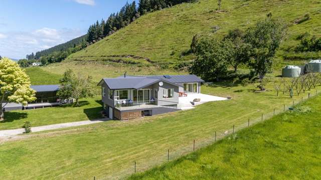 5892 Ettrick - Raes Junction Road Roxburgh_3