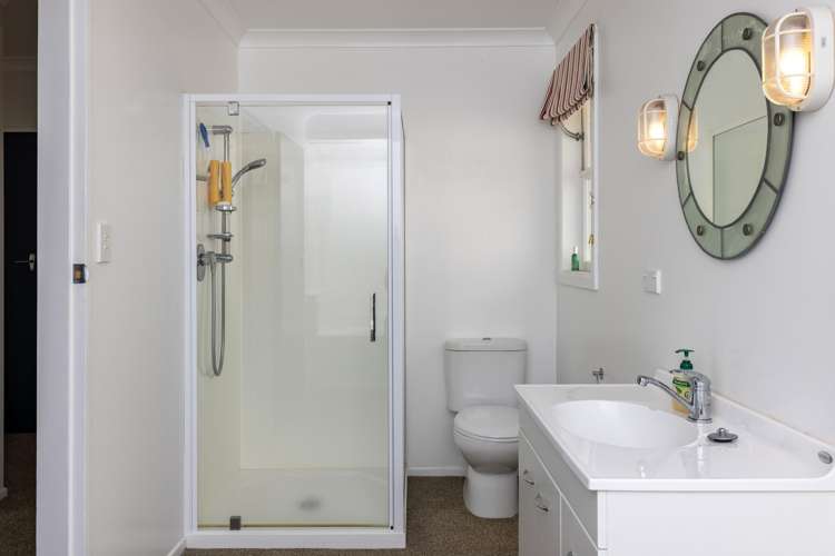 9 Marine Parade Paraparaumu Beach_8