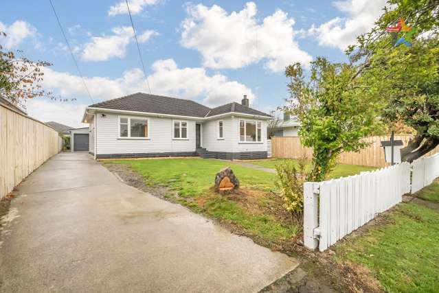 37 Russell Road Wainuiomata_3
