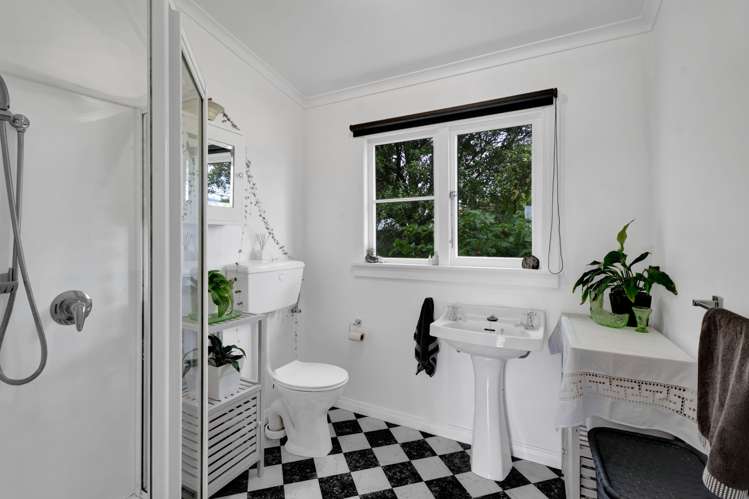 1245 Upland Road Egmont Village_19