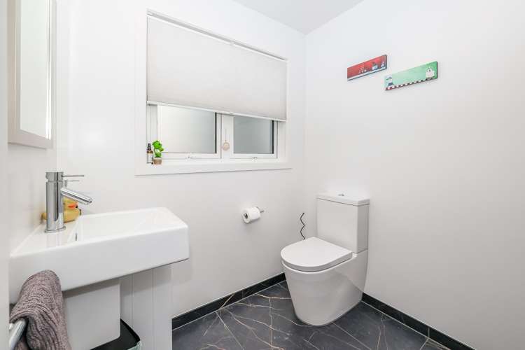 8 Short Street Waitati_14