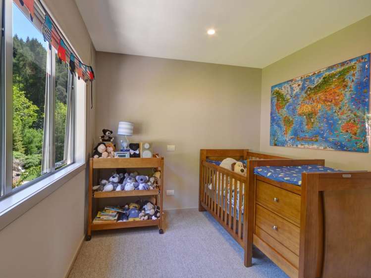 4 Saint Peters Place Queenstown_10