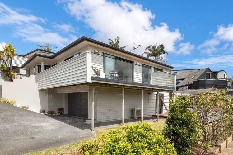 67A Sunrise Avenue Murrays Bay_27