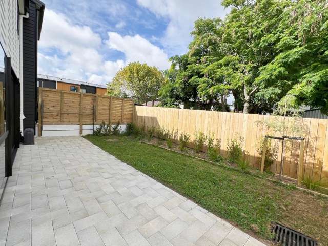 18 Whati Lane Henderson_2