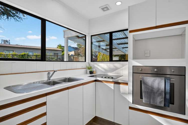 1/30 Savoy Road Glen Eden_8
