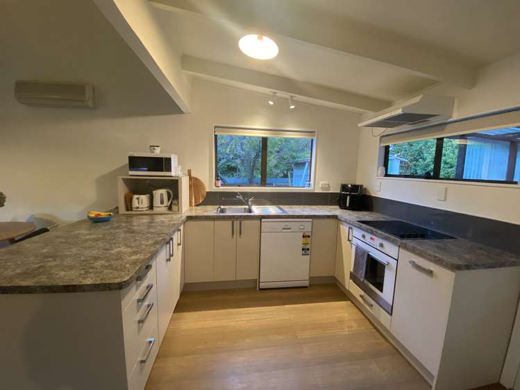 13a Heuchan Lane Wanaka_1