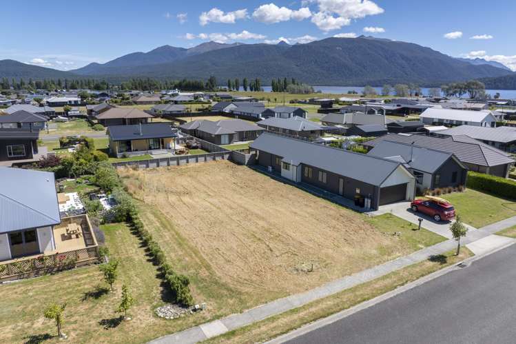 87 Howden Street Te Anau_7