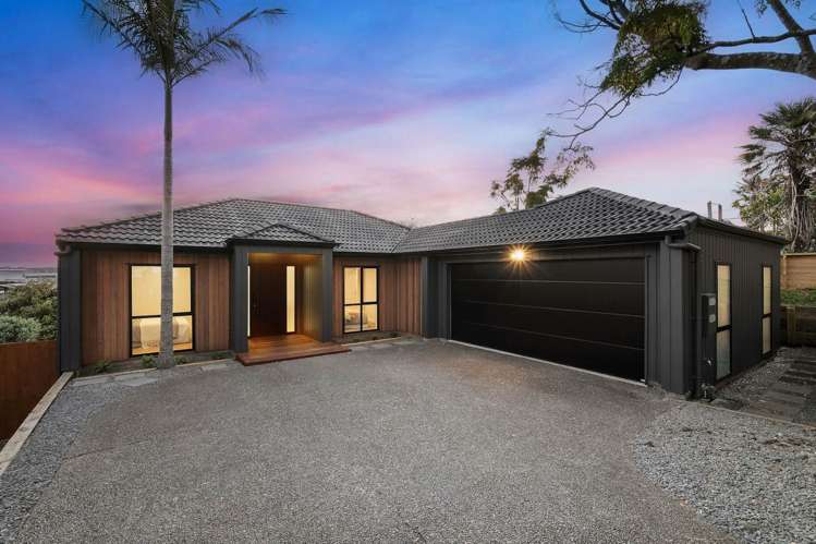 20 Baulcomb Parade Windsor Park_0