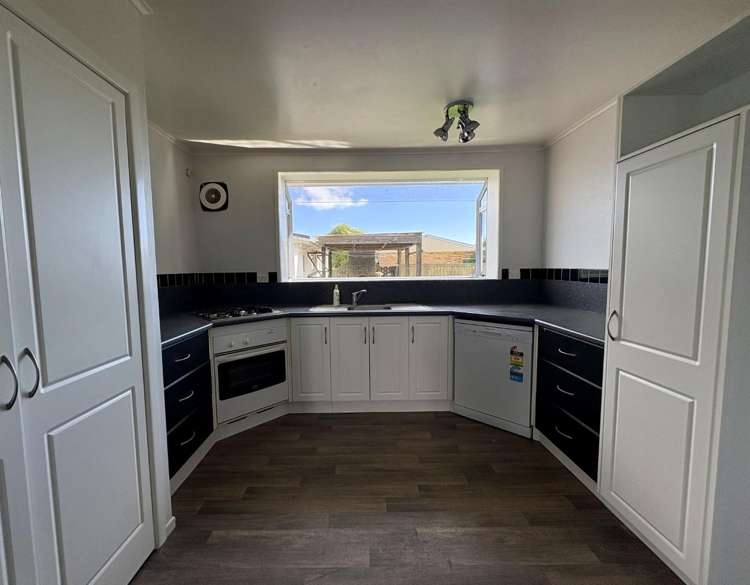 40 Ward Avenue 1064_2