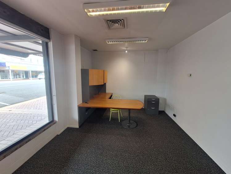 212 Broadway Stratford_5