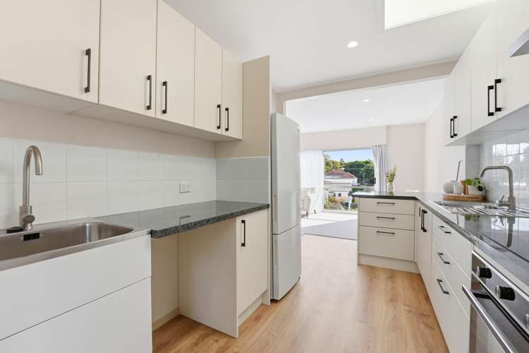 73A Great North Road St Johns Hill_11