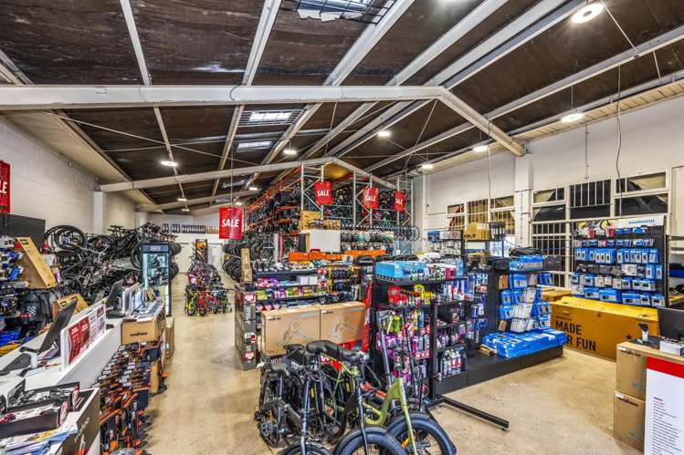 4099A Great North Road Kelston_4