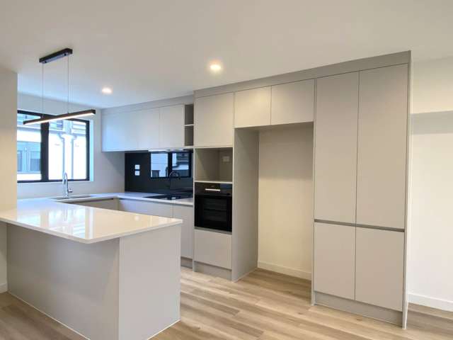 11/12 Onewa Road Northcote_3