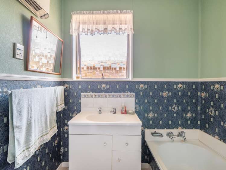 11c Baker Street Caversham_16