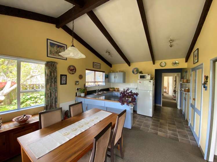 2 Sunbelt Crescent Takaka_5