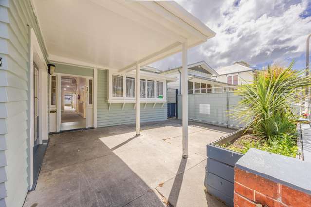 25 Clive Square West Napier South_2