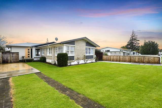 69 Resthill Crescent Glenview_1