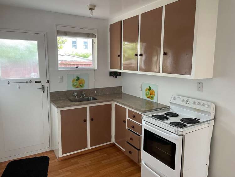 2/126 Bishop Street Saint Albans_6