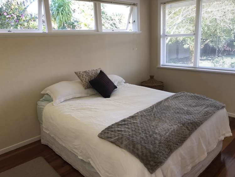 1 Konini Road Titirangi_14