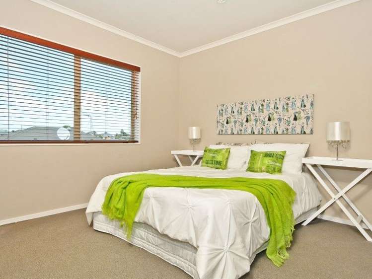 91 Farnborough Drive Grandview Heights_11