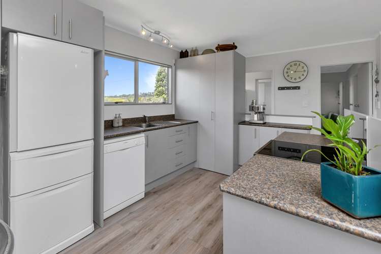 22 Toetoe Road Otaika_14