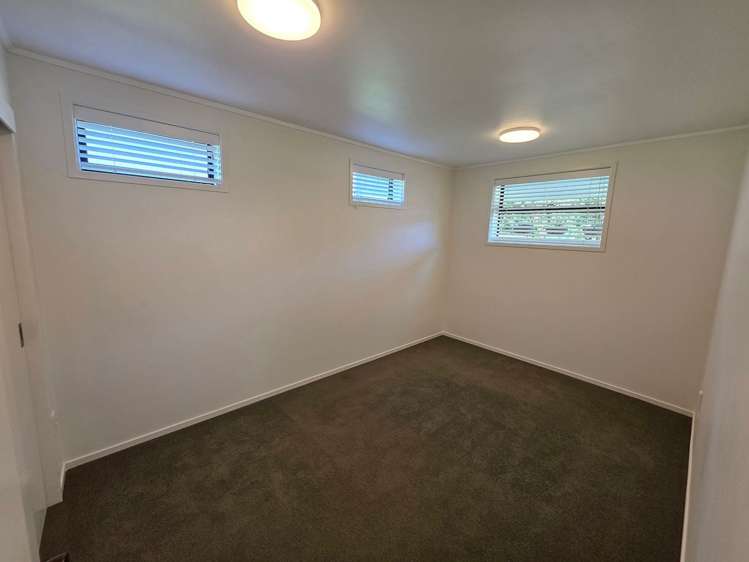 3 Leiden Place Totara Vale_8