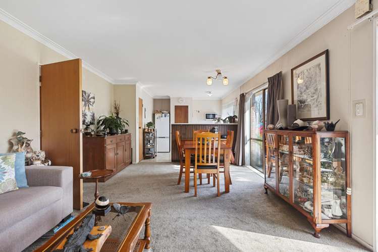 114b Sixteenth Avenue_0