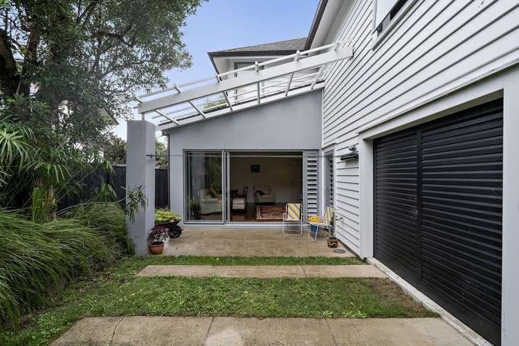 7 Golf Road Epsom_14