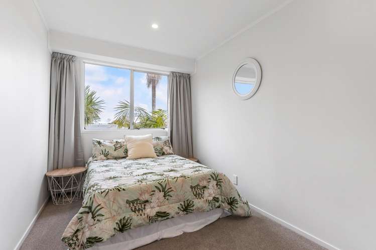 1/7 Branston Avenue Browns Bay_9