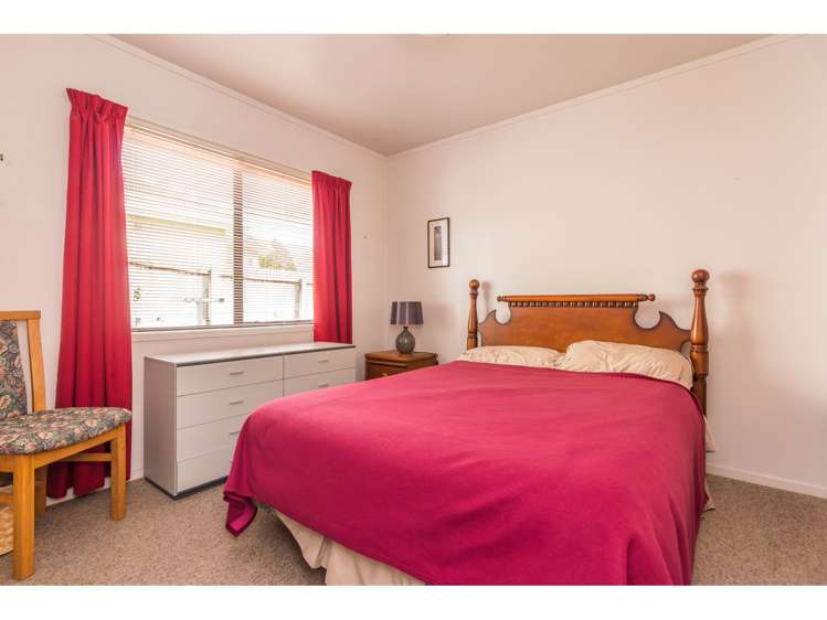 74c Seabrook Avenue New Lynn_6