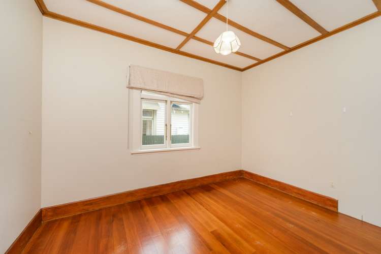 42 Florence Avenue 10930_7