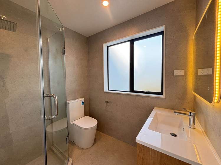 71D Royal Road Massey_11
