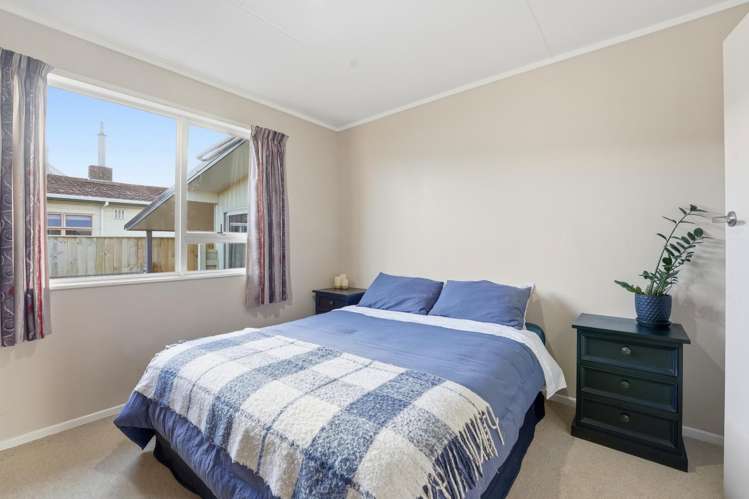 83 Devon Road Springvale_12