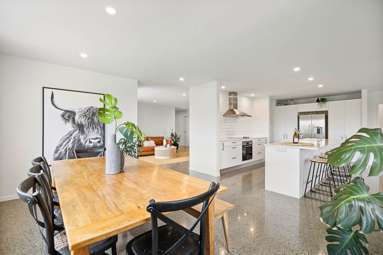 200e Valley Road_4
