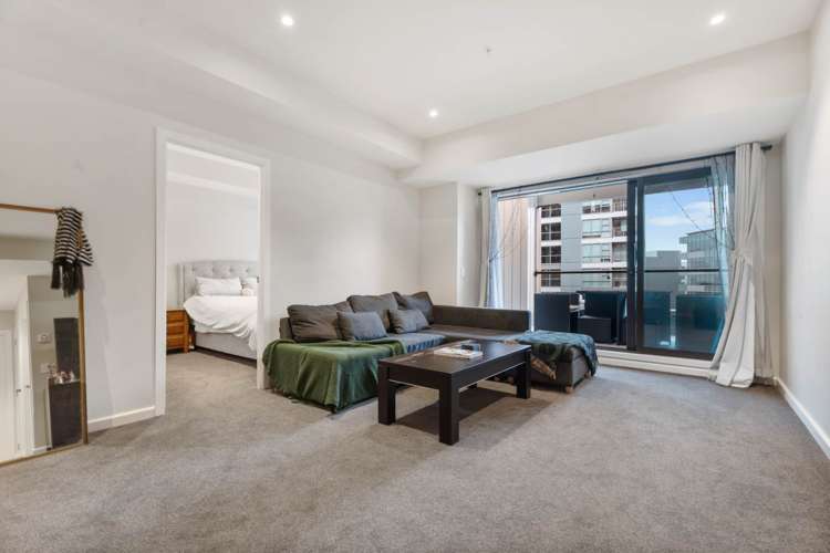 502/41 Beach Road City Centre_8