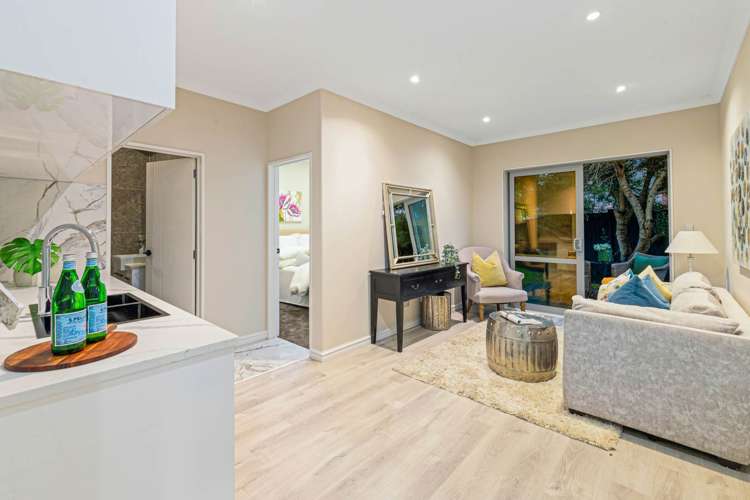 21F Stamford Crescent Flat Bush_11
