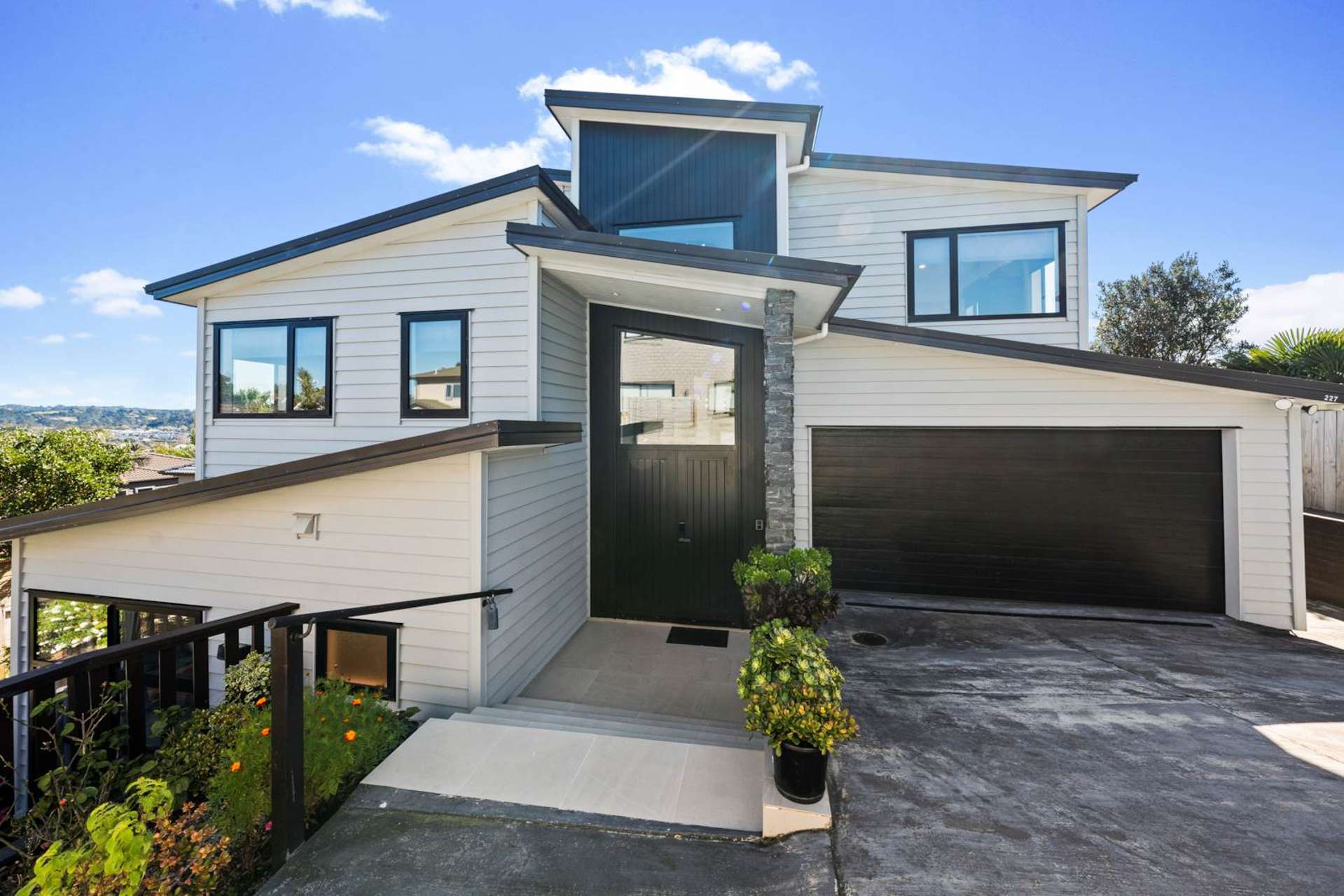 227 Metcalfe Road Ranui_0