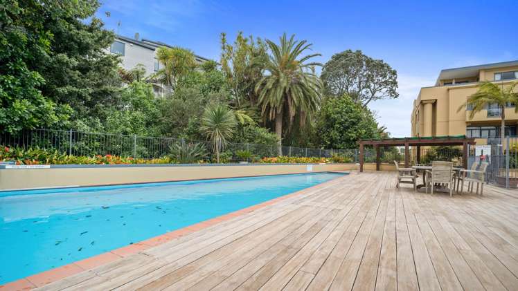 2H/9 Bute Road Browns Bay_13