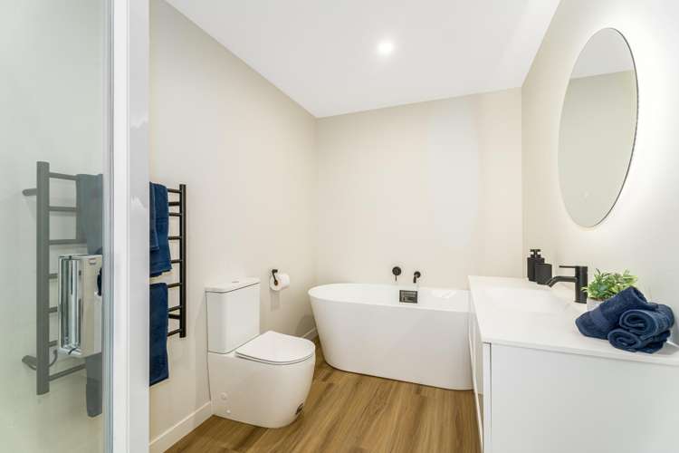 31A Moeraki Road Maoribank_16