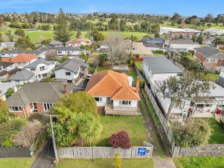5 Rogan Street Mt Roskill_12
