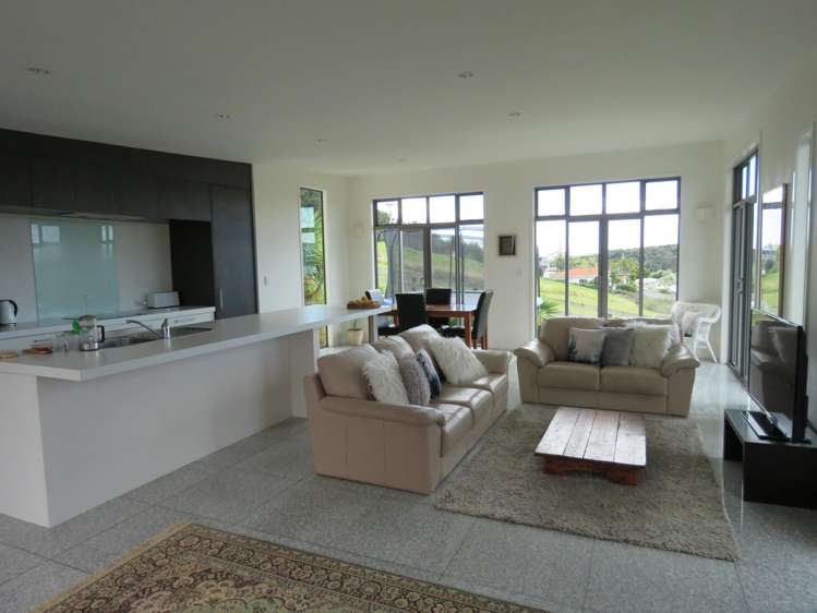 4 Banksia Road Cable Bay_8