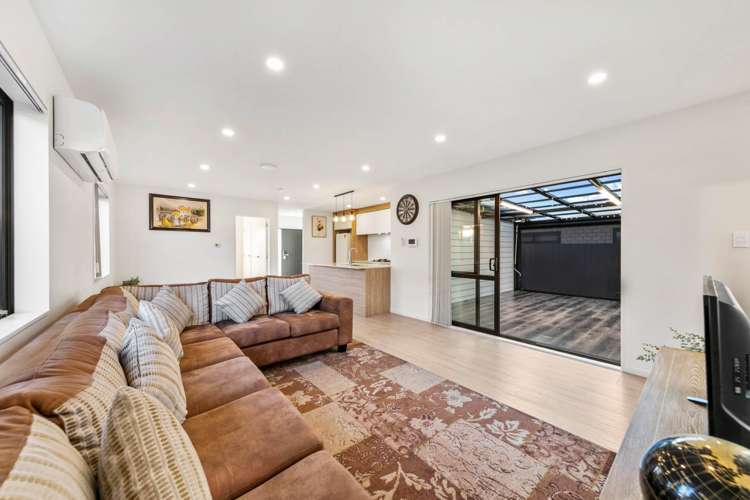 16 Survila Street Takanini_9