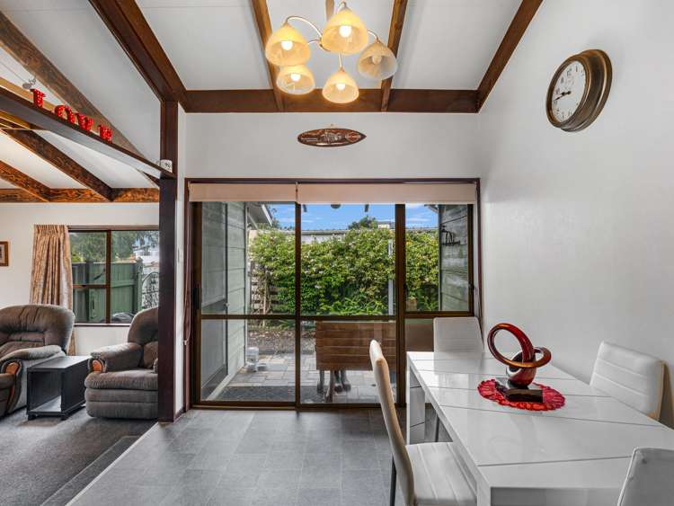 17 Akepiro Place Tawhero_11