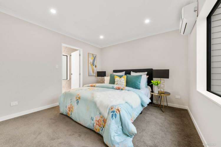 3182c Great North Road New Lynn_12