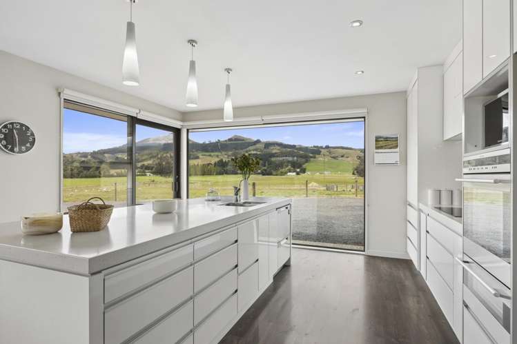 257 Gladstone Road South_3