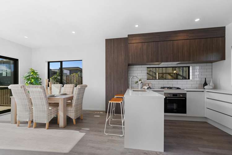 4-6/33 Ryburn Road Mount Wellington_18