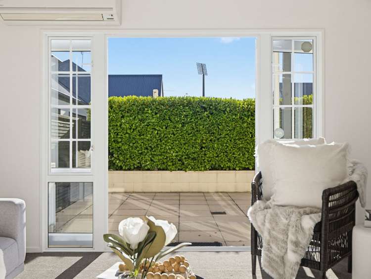 4/55 Parade Court Addington_24